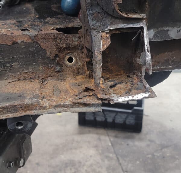 050626 1958 Rover 90 Drivers Side Wing Rust 5