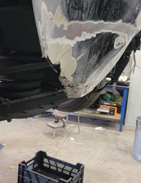 050626 1958 Rover 90 Front Lower Wing Filler 2