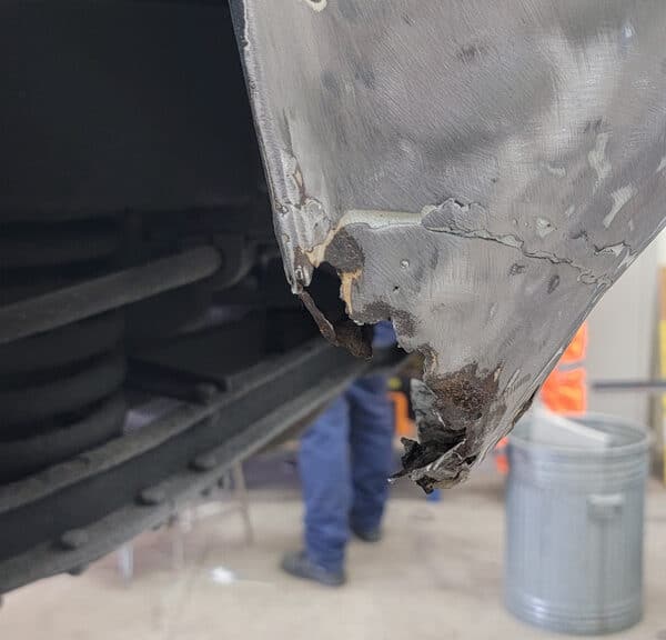 050626 1958 Rover 90 Front Lower Wing Filler 4