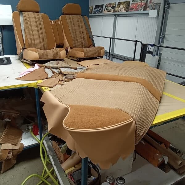 050626 1982 Range Rover Interior Complete 31