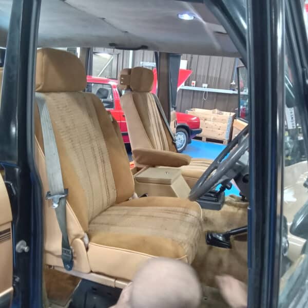 050626 1982 Range Rover Interior Complete 4