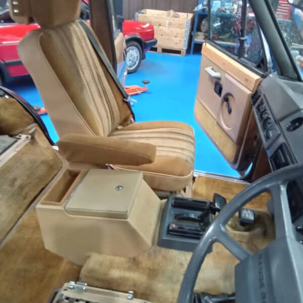 050626 1982 Range Rover Interior Complete 7