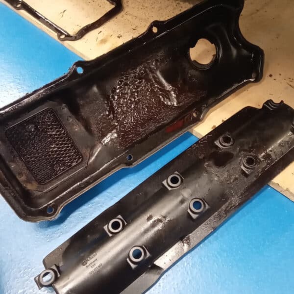 050626 1989 Volkswagen Golf GTi Oil and Coolant Leaks 4