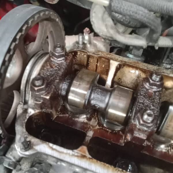 050626 1989 Volkswagen Golf GTi Oil and Coolant Leaks 9
