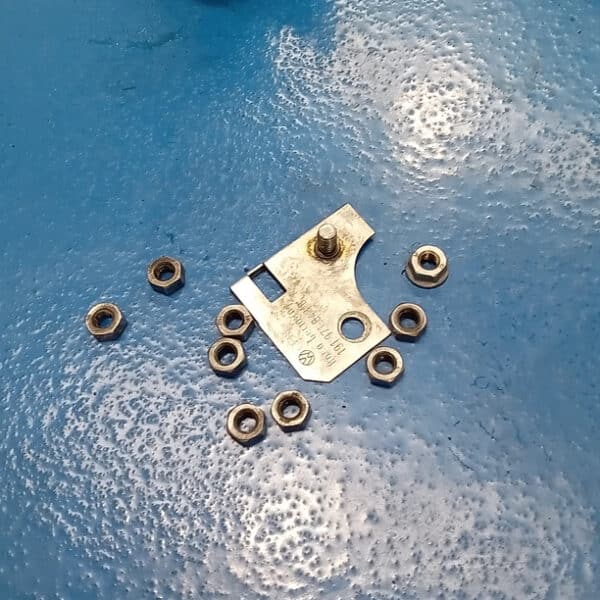 050626 1989 Volkswagen Golf GTi Sandblasted Cam Cover and Nuts