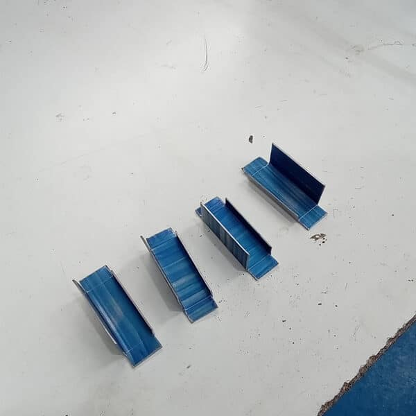 090626 1970 Aston Martin DBS Bumper Brackets 8