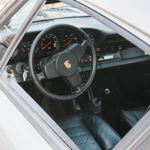 090626 1981 Porsche 911 Arrival 5