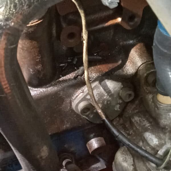 090626 1989 Volkswagen Golf GTi Broken Knock Sensor 2