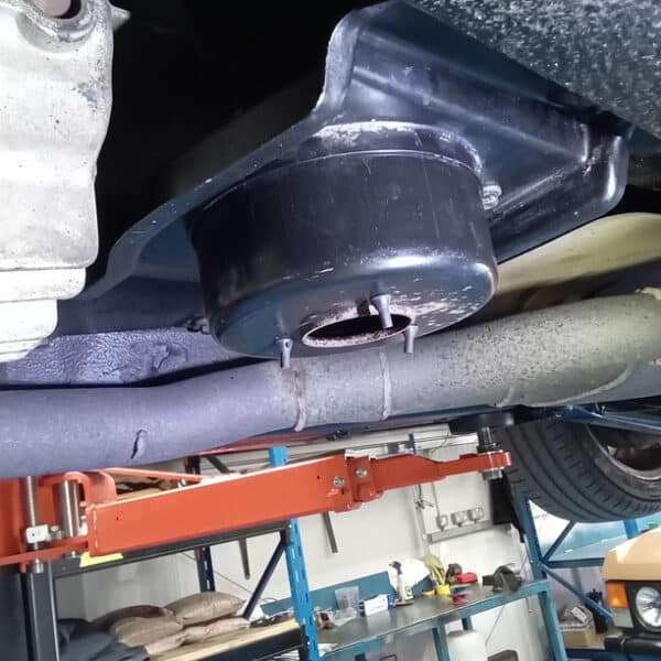 090626 1995 Aston Martin DB7 Gearbox Mount 4
