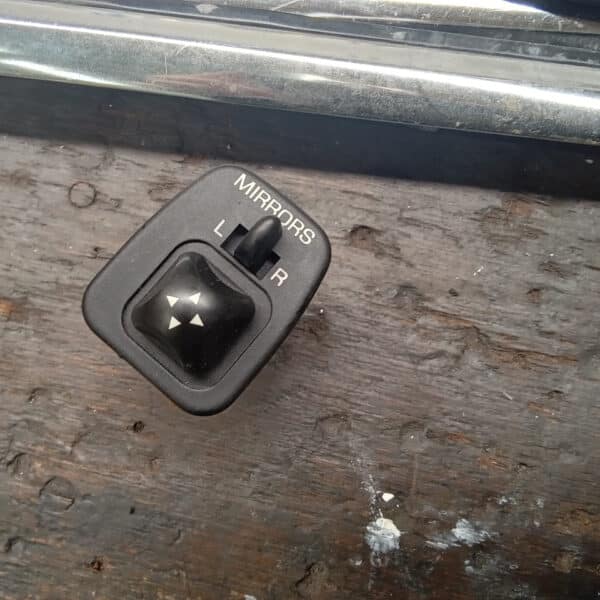 090626 2002 Ford Thunderbird Door Mirrors 2