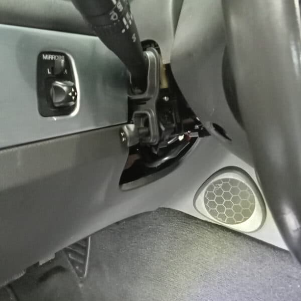 090626 2002 Ford Thunderbird Steering Column Teardown 3