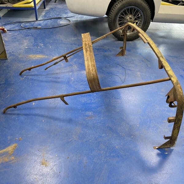 100626 1954 Aston Martin DB2 Bonnet Frame Removal 8