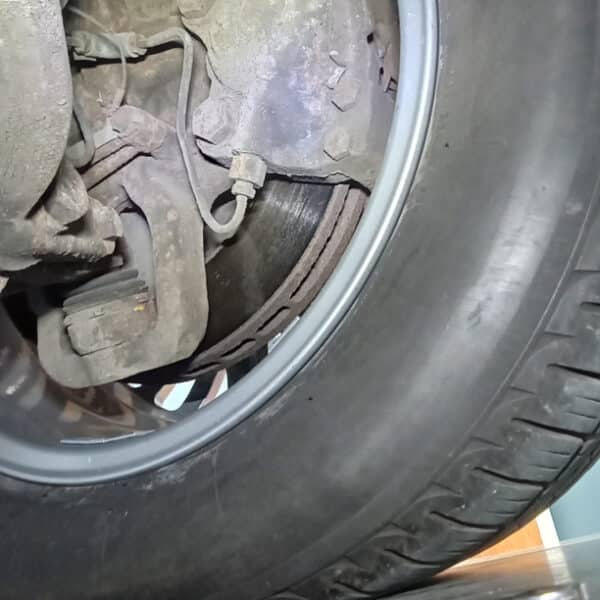 100626 1996 Bentley Continental R Brake Bleed 3
