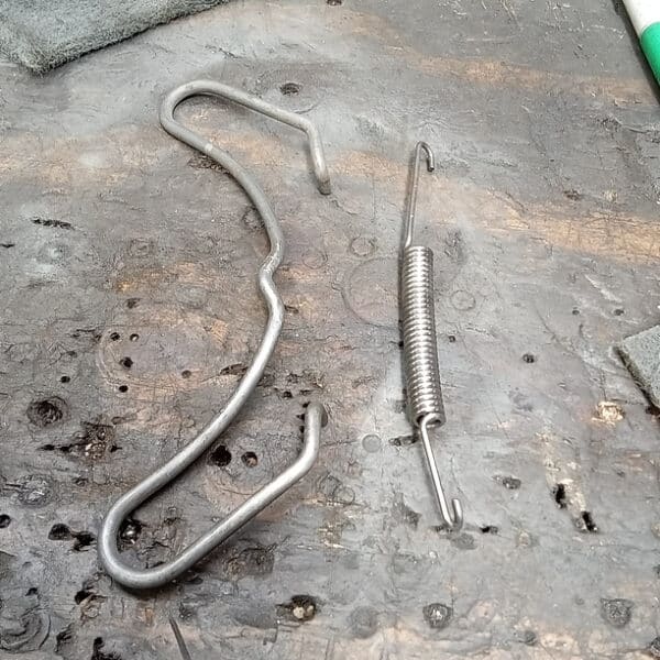 100726 1936 Fraser Nash BMW Brake Parts Cleaned 2