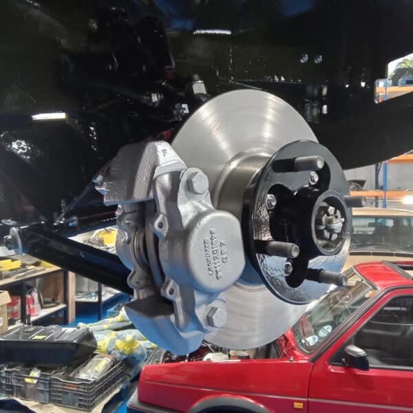 110626 1975 MGB GT V8 Progress