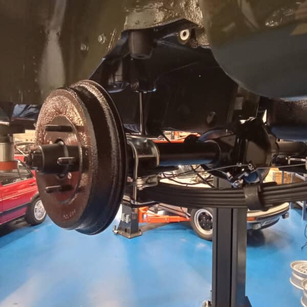 110626 1975 MGB GT V8 Progress 8