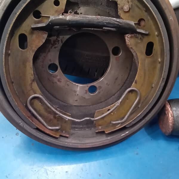 120626 1936 Fraser Nash BMW 319 Brakes and Bearings 17