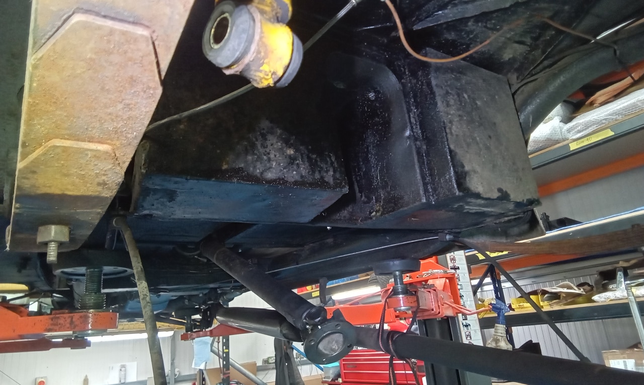 120626 1936 Fraser Nash BMW 319 Rear Diff Removal and Teardown 20