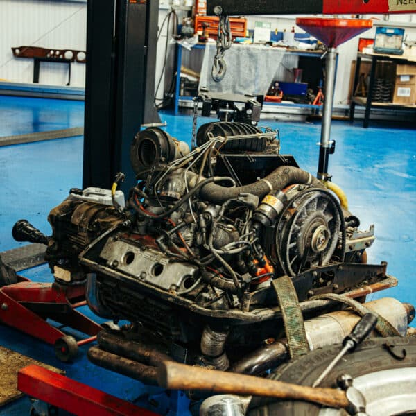 120626 1981 Porsche 911 Engine Out 3