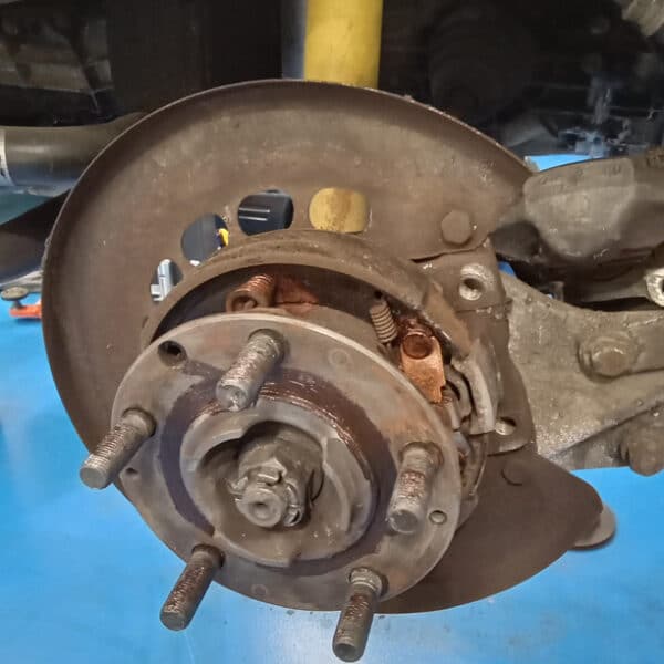 120626 1981 Porsche 911 Rear Brake Servicing 2