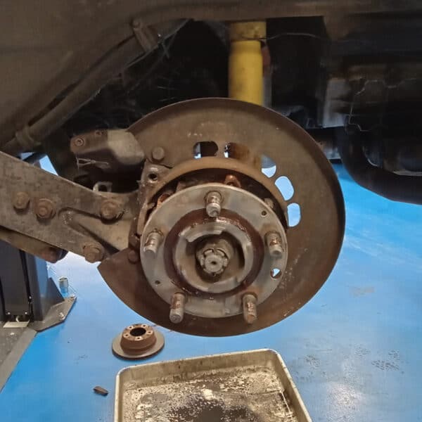 120626 1981 Porsche 911 Rear Brake Servicing 4