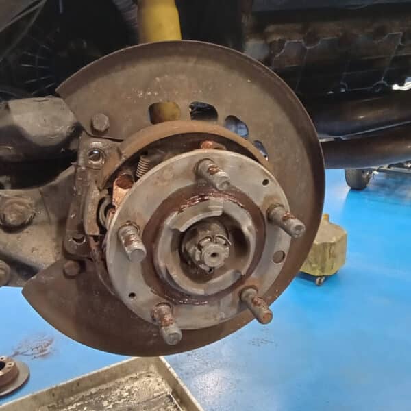 120626 1981 Porsche 911 Rear Brake Servicing 5
