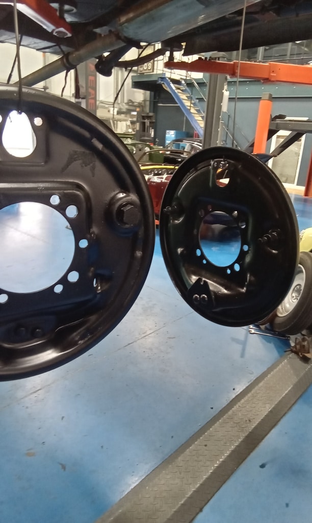 130626 1936 Fraser Nash BMW 319 Axle and Back Plates Painted New Diff Gasket 2