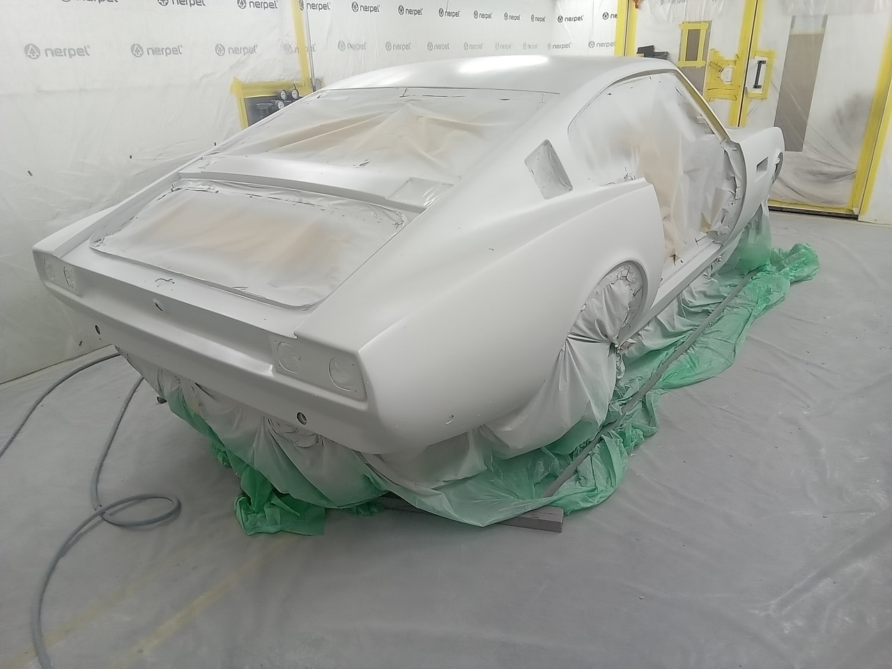 130626 1970 Aston Martin DBS Panel Levelling 12