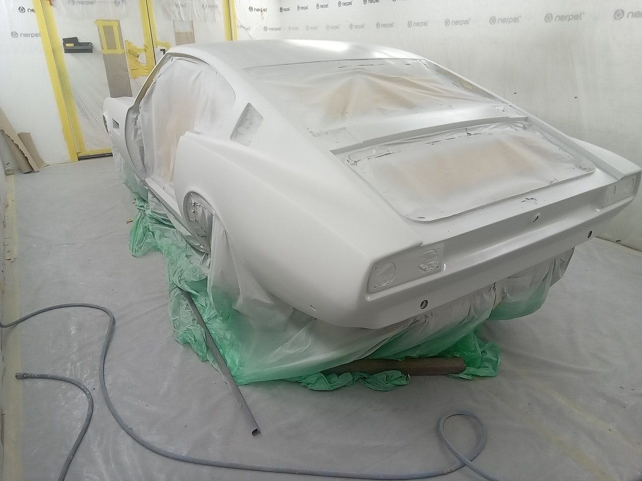 130626 1970 Aston Martin DBS Panel Levelling 13