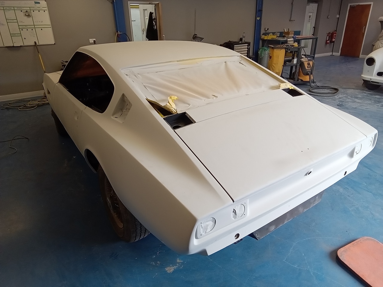 130626 1970 Aston Martin DBS Panel Levelling 2
