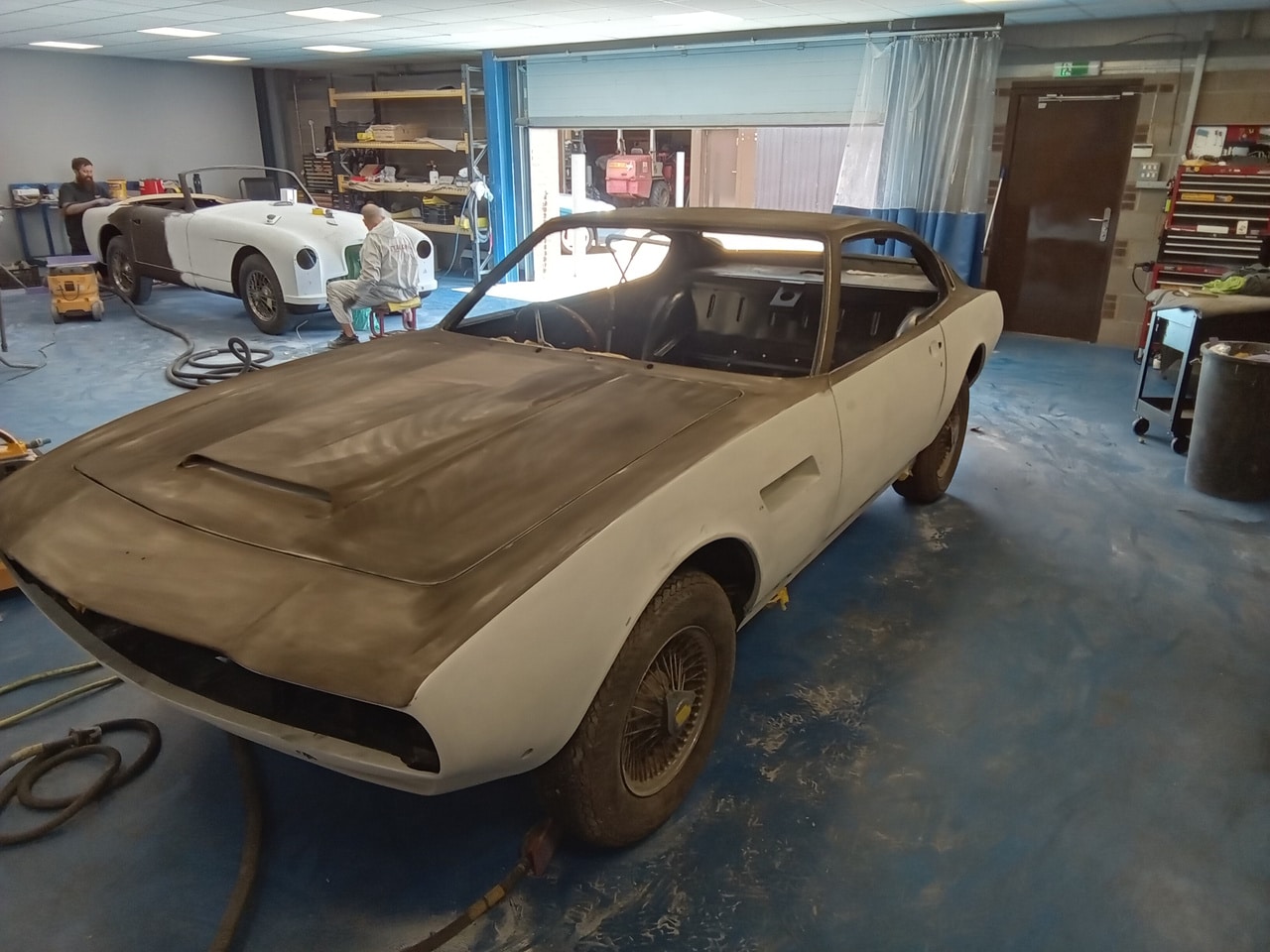 130626 1970 Aston Martin DBS Panel Levelling 6