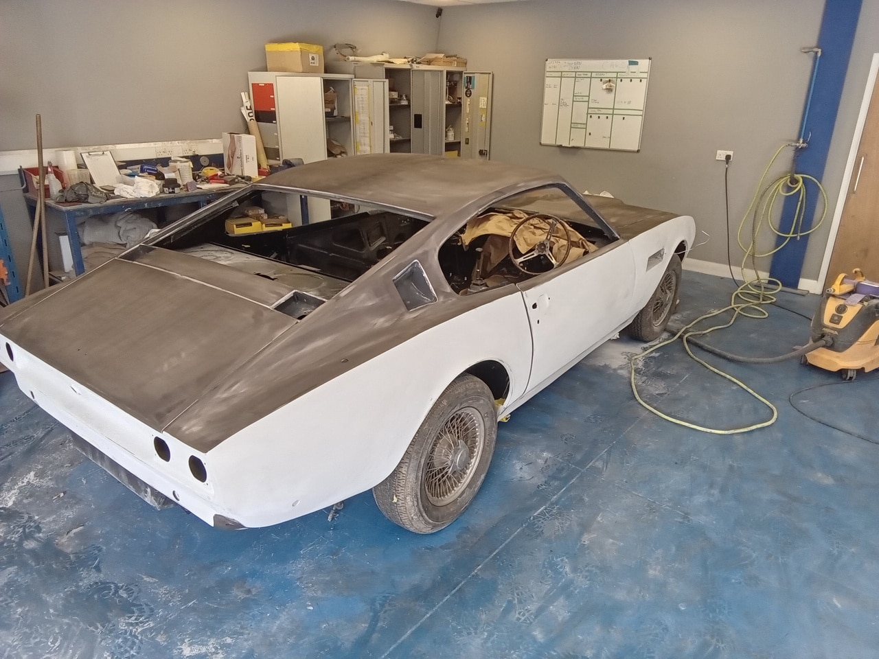 130626 1970 Aston Martin DBS Panel Levelling 7