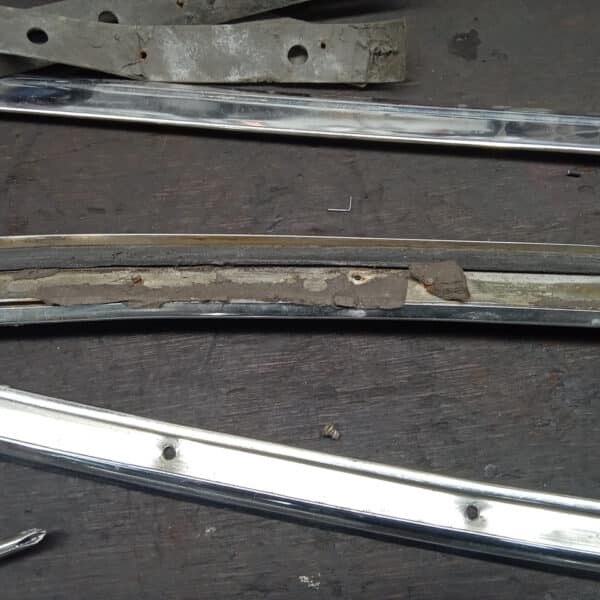 130626 1987 Mercedes 500SL Chrome Work Cleaned Up 2