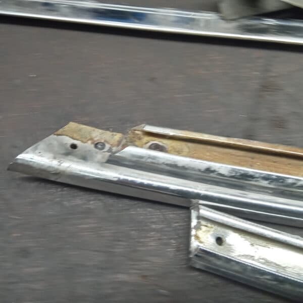 130626 1987 Mercedes 500SL Chrome Work Cleaned Up 4
