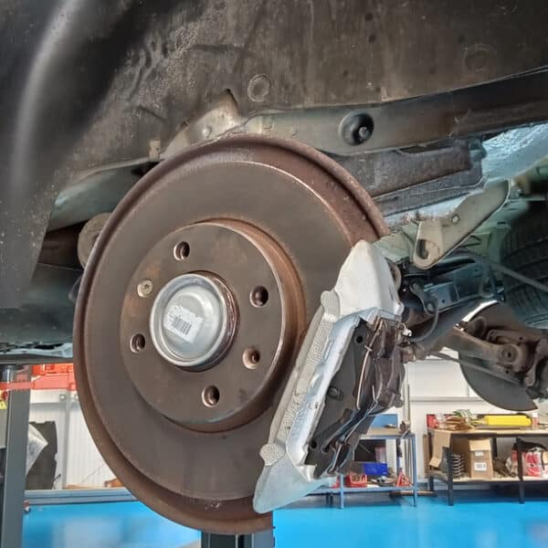 130626 2000 Peugeot 306 Calipers Refinished