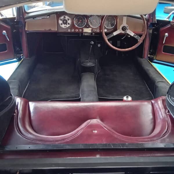 160626 1953 Aston Martin DB2 Interior Details