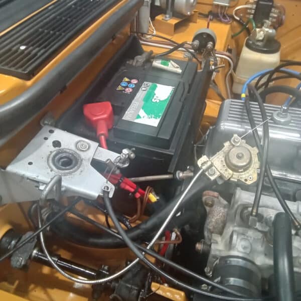 180626 1973 Triumph TR6 Radio Thermostat Speedo Cable and Heater Control 7