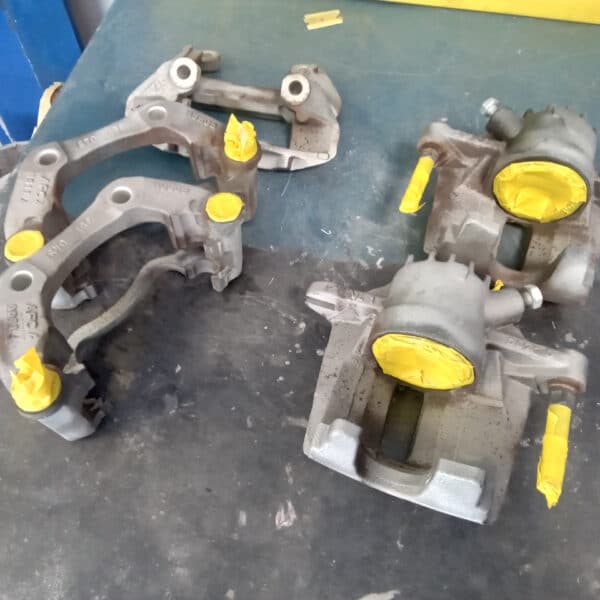 190626 2000 Peugeot 306 Calipers painted 4