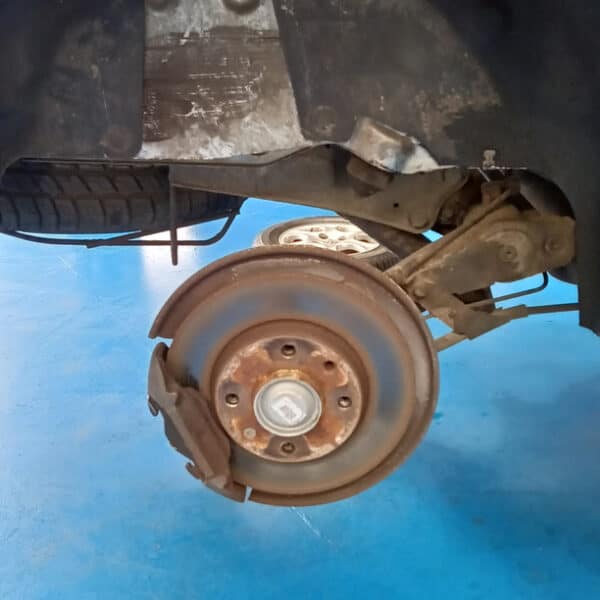 190626 2000 Peugeot 306 Pads Discs and Calipers before paint
