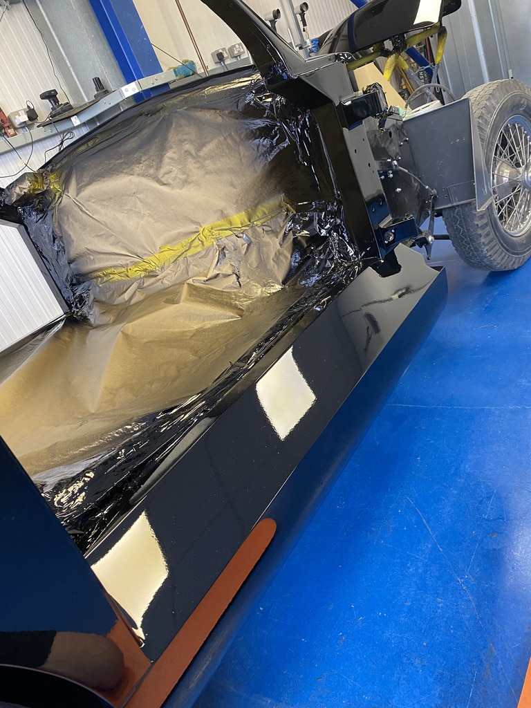 220626 1955 Aston Martin DB24 Drophead Coupe Polishing 2