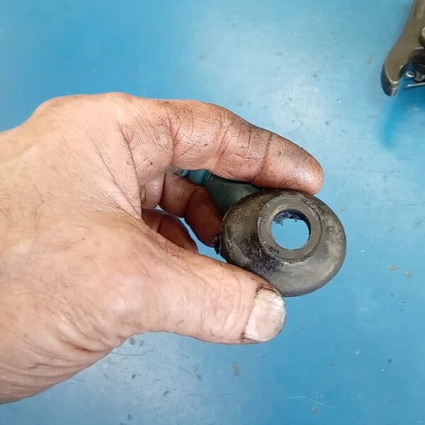 230626 1959 Jensen 541R Ball Joint Rubbers 3