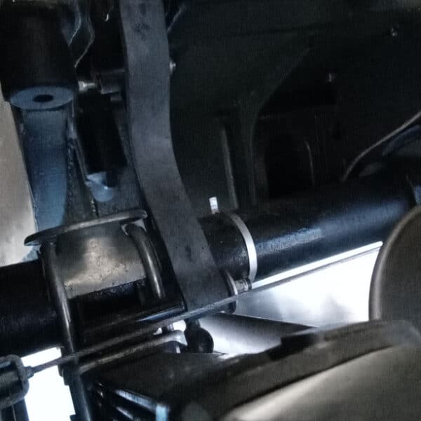 300526 1975 MG B Roadster Axle Strap