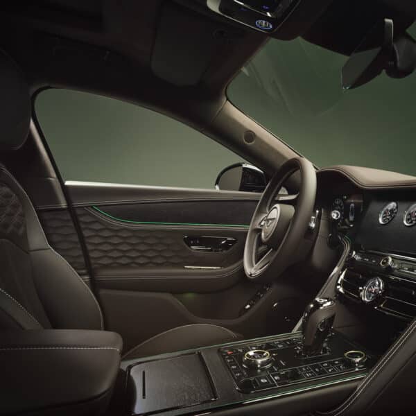 New Flying Spur 17