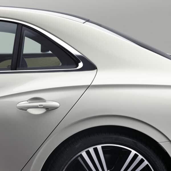 New Flying Spur 24