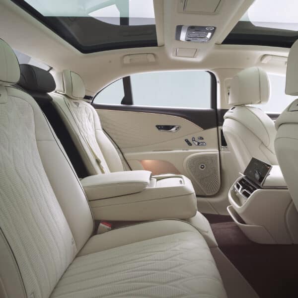 New Flying Spur 26