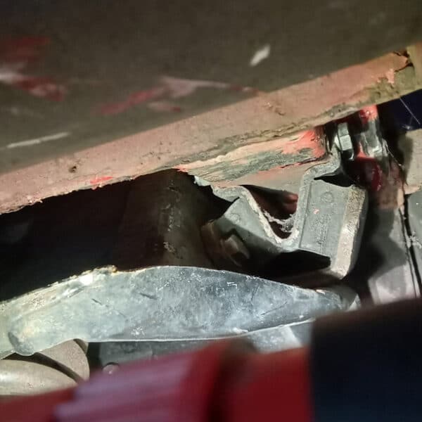 010626 1966 Jaguar E Type Subframe Botls 5