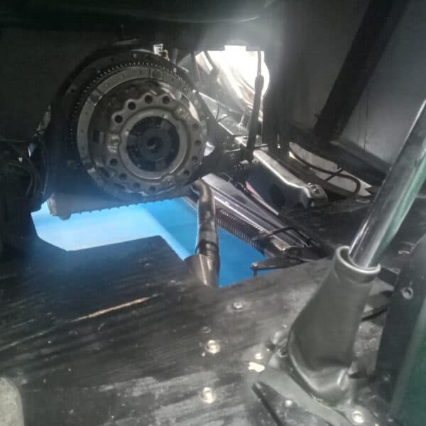 020726 1939 Jaguar SS100 Oil Leak 4