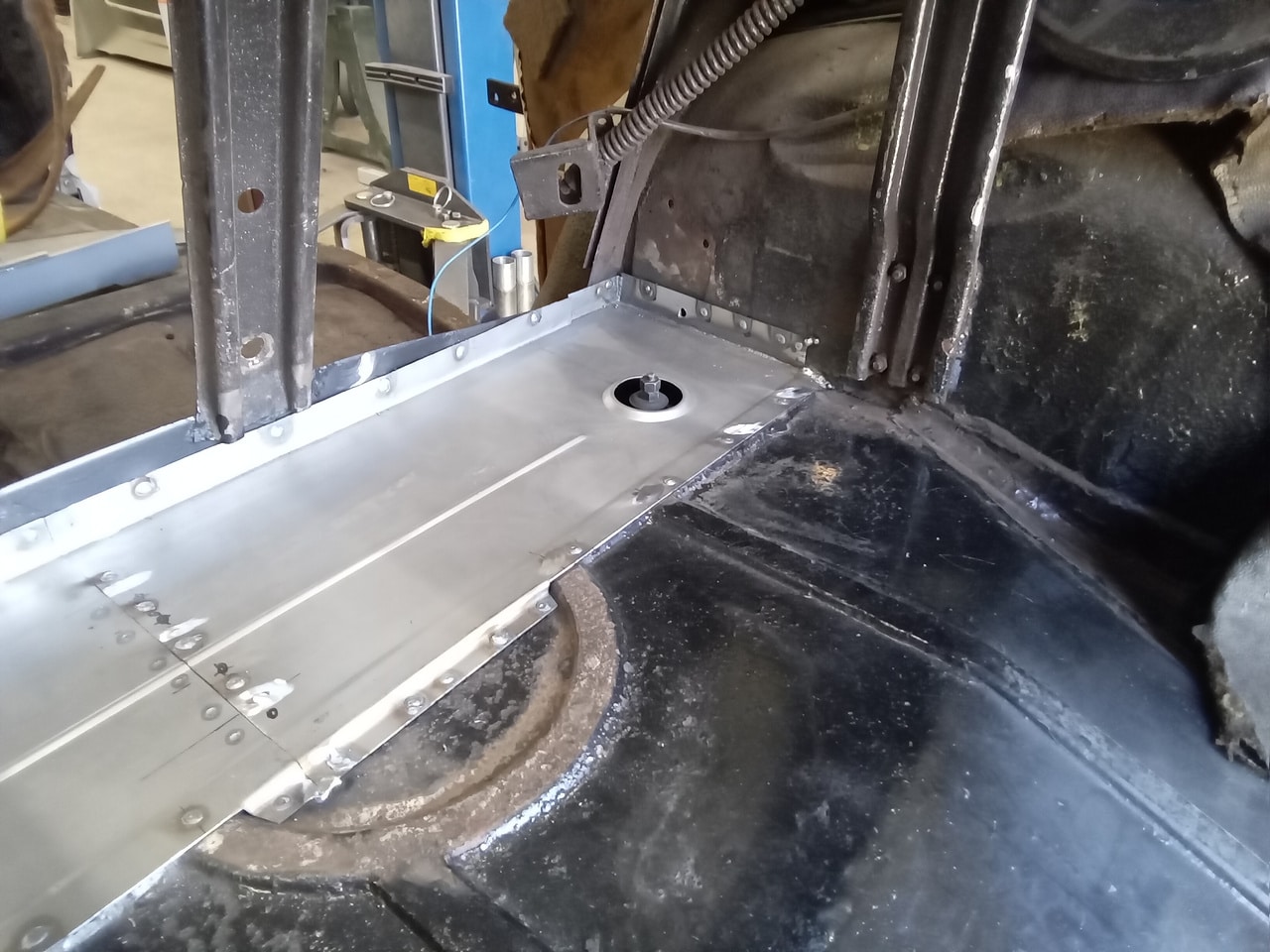 020726 1958 Rover 90 Boot Floor New Panels 2