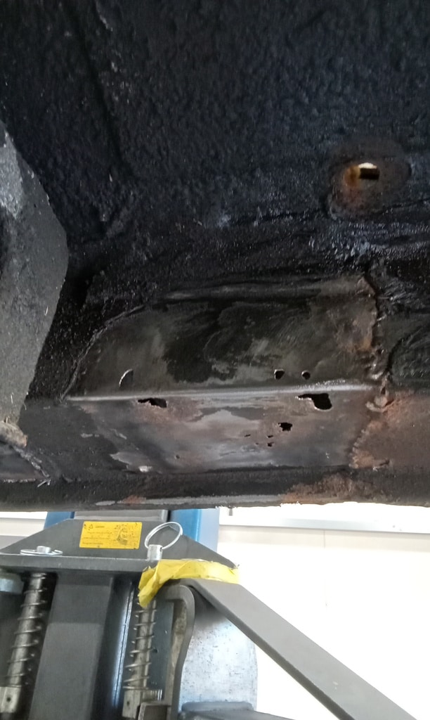 020726 1958 Rover 90 Chassis Holes 2