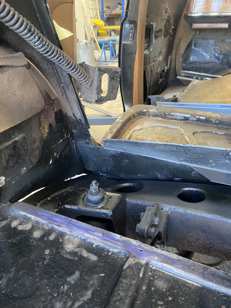 020726 1958 Rover 90 Rear Section Painted 5
